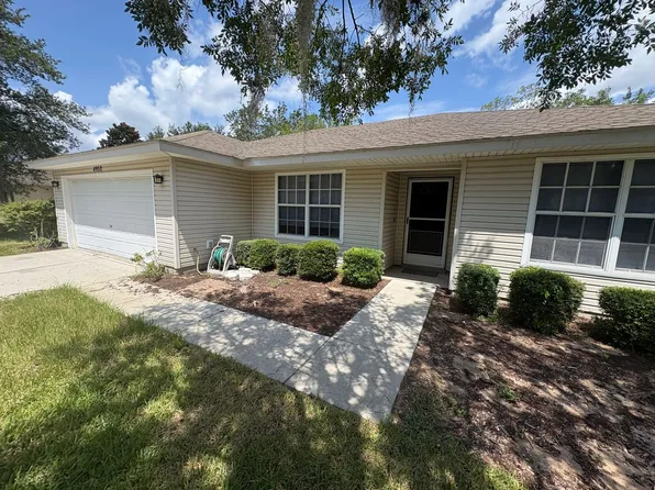 4950 Marsh Harbor Dr, Tavares, FL 32778
