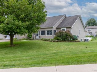 4420 Maple Pointe Trl, Grand Blanc, MI 48439