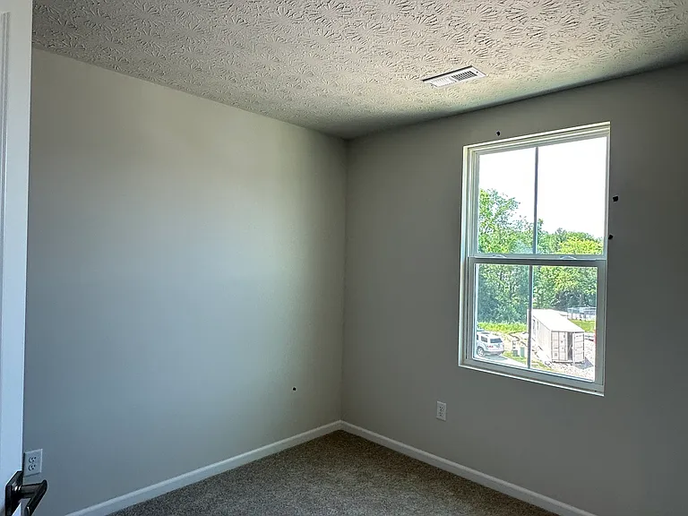4103 Hemlock Ct — Photo 7