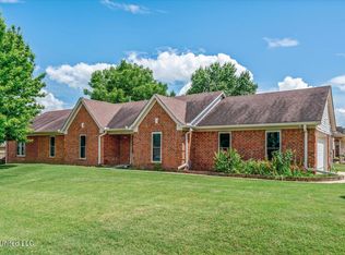 9273 Jefferson Dr, Olive Branch, MS 38654
