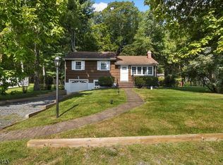 9 Hallvard Ter, Rockaway, NJ 07866