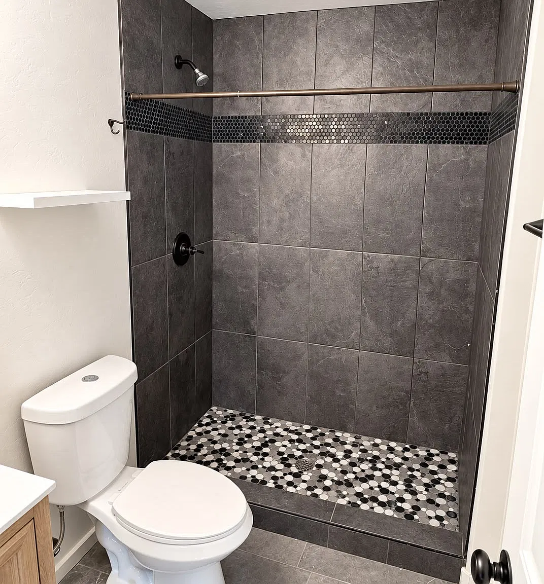 2 bed, 1075 sqft, $1,700 — Photo 4
