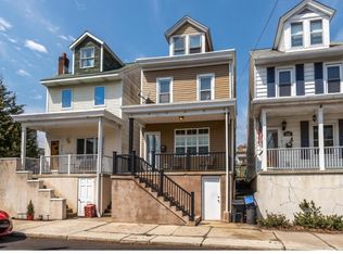 608 Carbon St, Pottsville, PA 17901