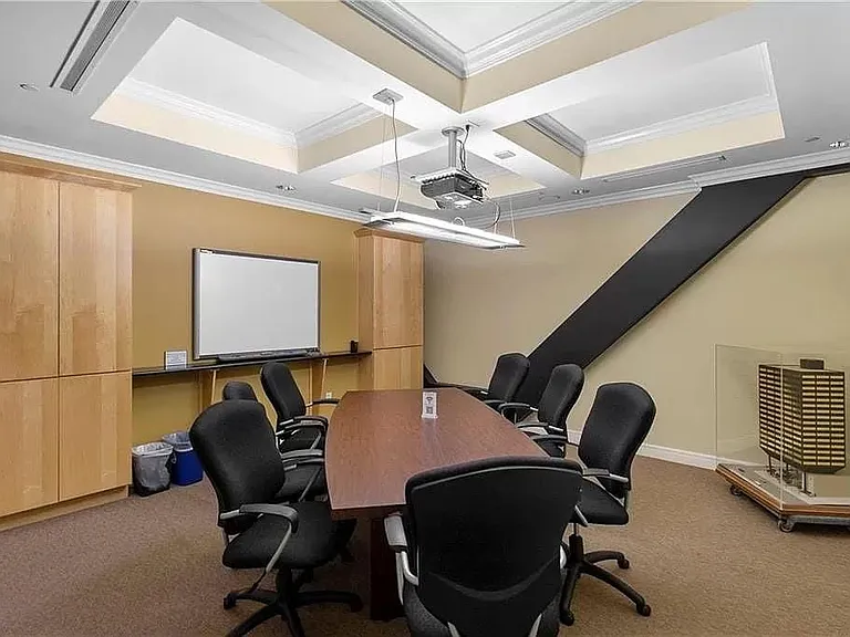 1101 Walnut St — Photo 32
