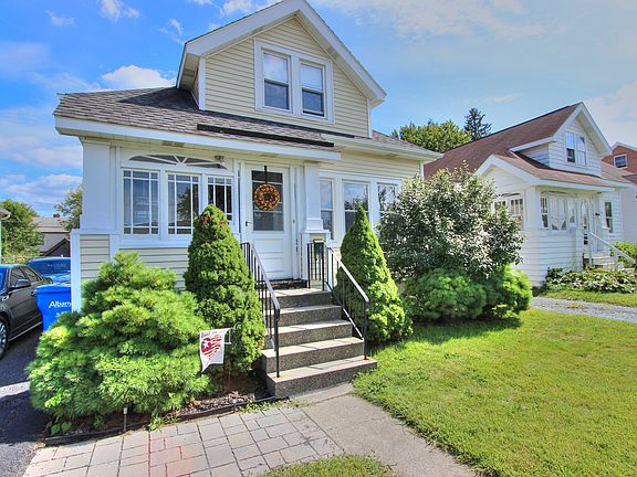 2nd image of 17 Clayton Pl