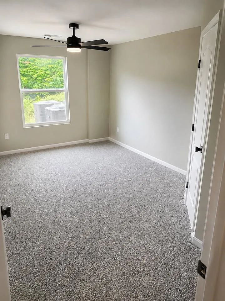 2 bed, 1800 sqft, $1,050 — Photo 1