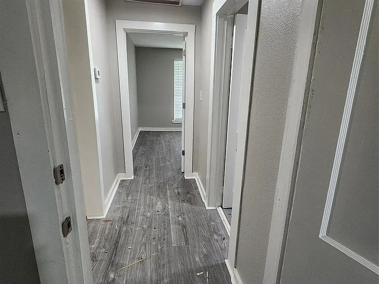 6203 Hoffman St — Photo 16