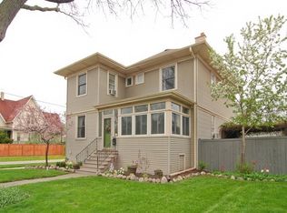 819 N 5th Ave, Maywood, IL 60153