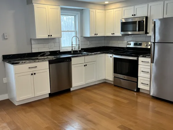 89 Shaws Mill Rd, Gorham, ME 04038