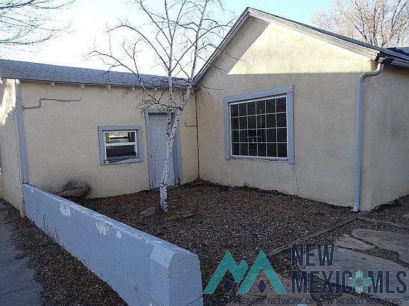 3rd image of 211 Pine St