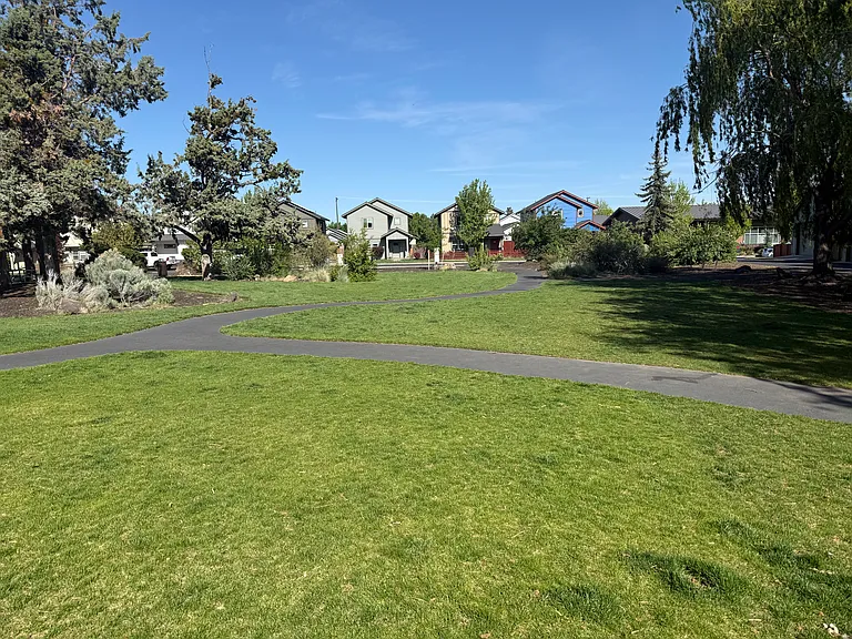 63121 De Haviland Ct — Photo 38