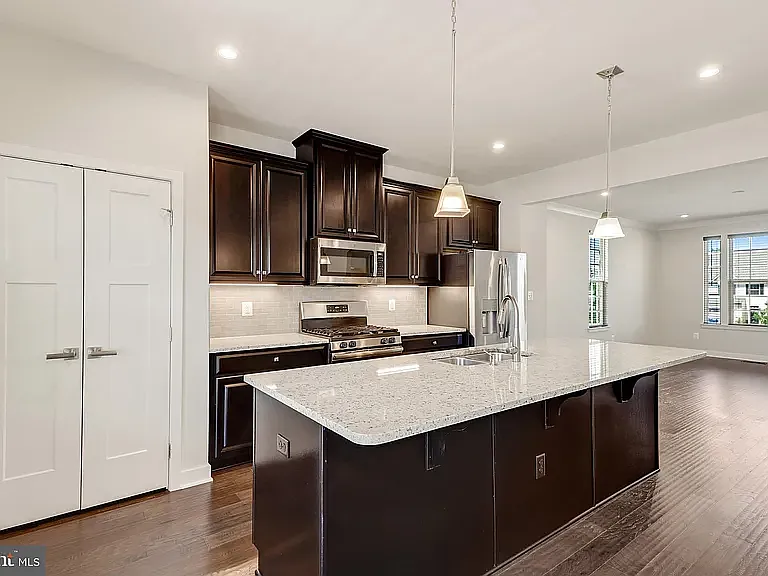 18147 Red Mulberry Rd — Photo 11
