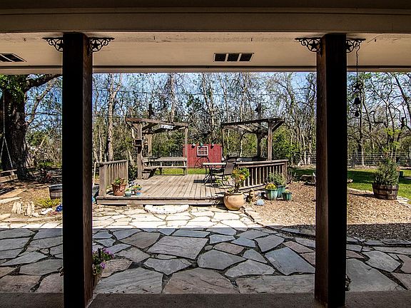 4th image of 505 Cindyrella Dr