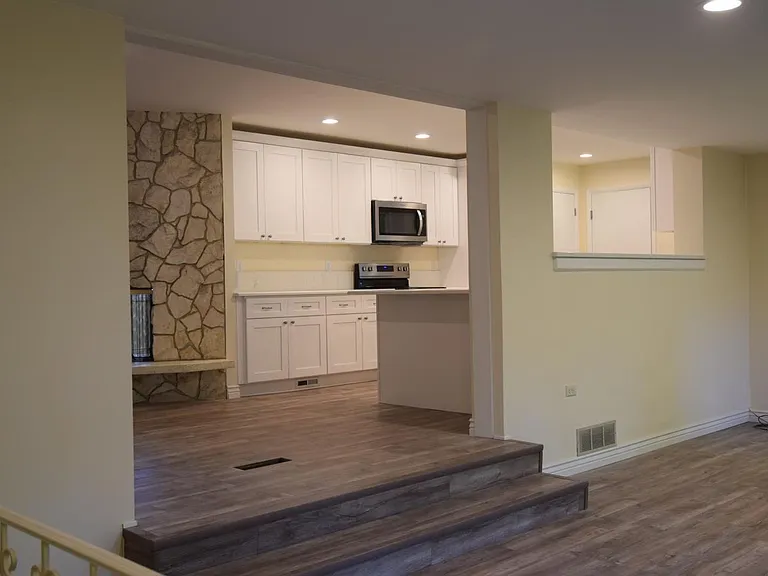 95 W 600 N — Photo 13