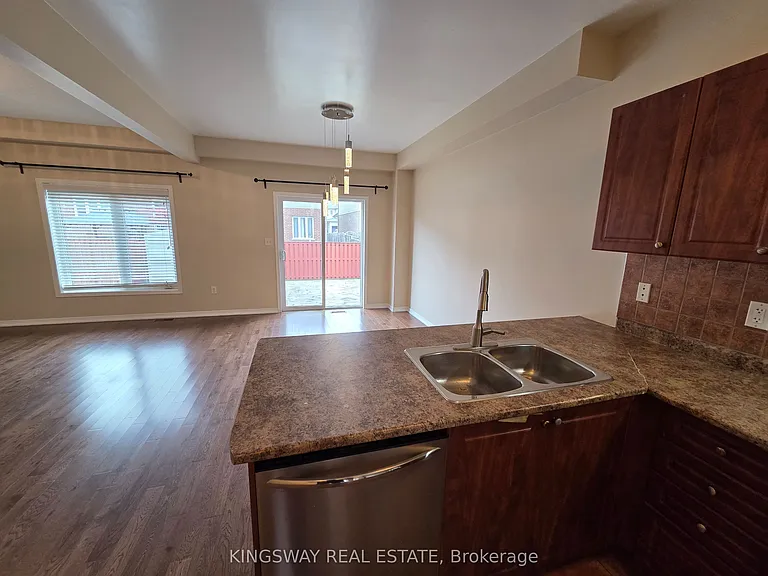 28 Tidemore Hts — Photo 7