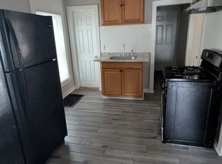 76 3rd St #1, New Haven, CT 06519