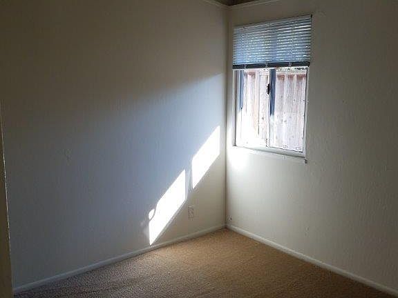5th image of 1351 Sandia Ave