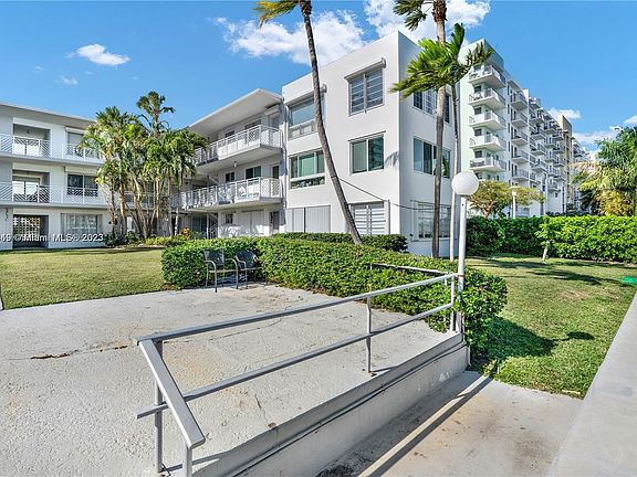 4th image of 7941 West Dr #301