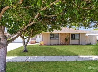 585 Toxaway Dr, West Palm Beach, FL 33413