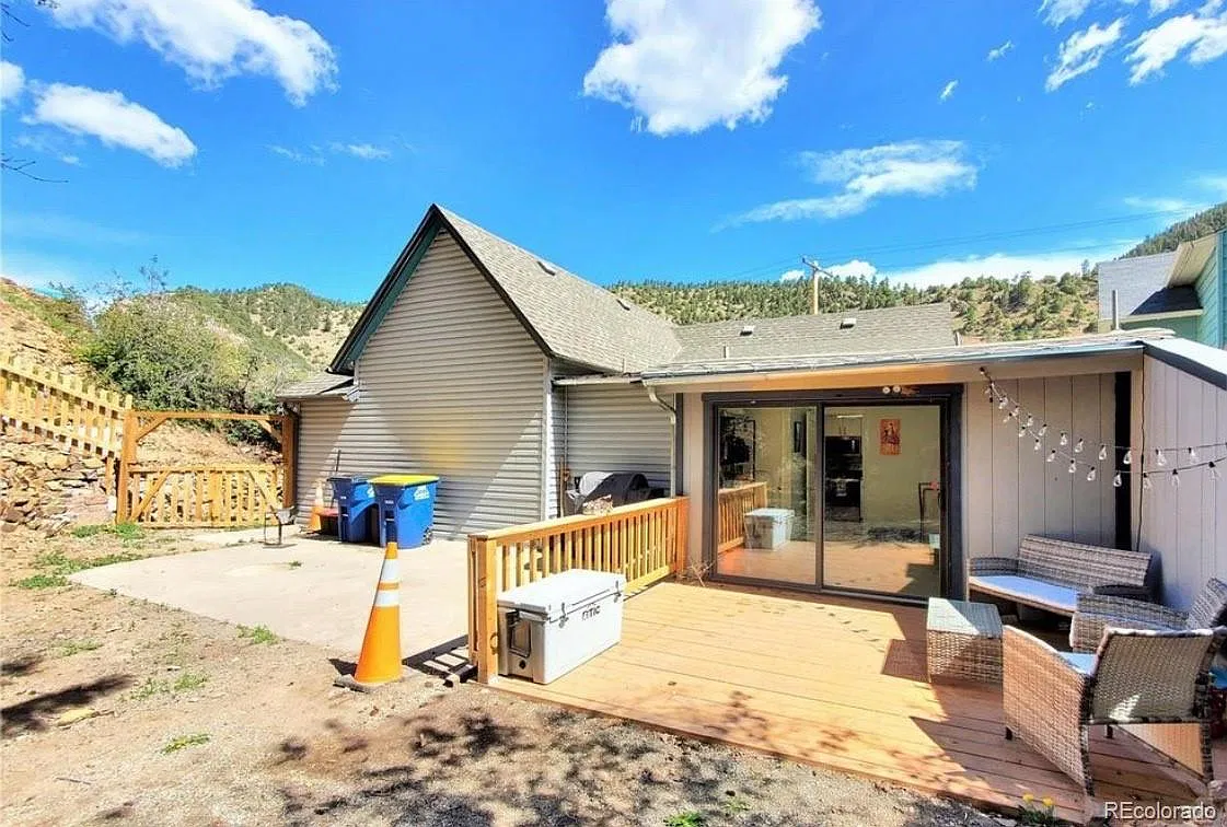 3 bed, 1481 sqft, $2,300 — Photo 3