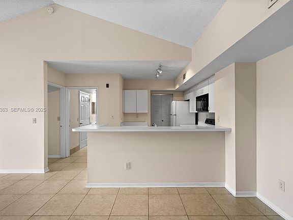 4th image of 2600 S University Dr APT 326