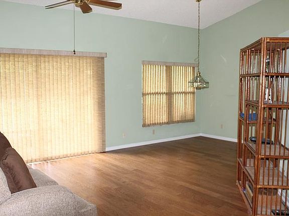 3rd image of 1202 Litchfield Dr #36