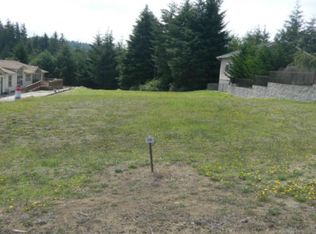 459 Providence Dr #22, Reedsport, OR 97467