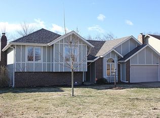 1322 E High St, Springfield, MO 65803