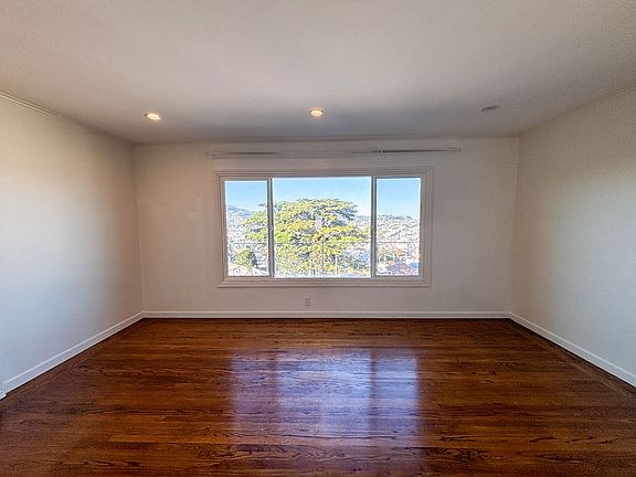 5th image of 1118 Prague St