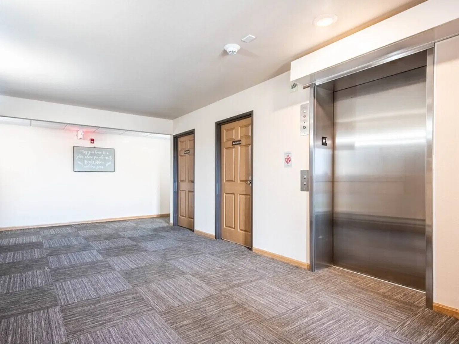 The Sands Luxury Apartments — Photo 3