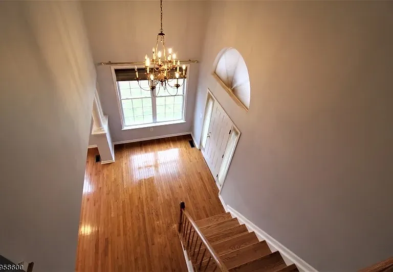 53 Hendrickson Dr — Photo 3