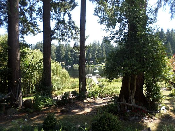 3rd image of 16053 NE Woodinville Duvall Rd