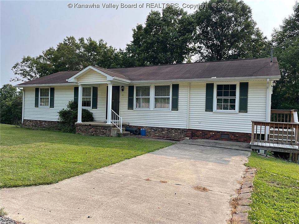 1st image of 11 Barberry Ln