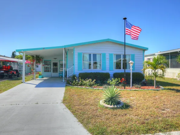 425 Puffin Dr, Barefoot Bay, FL 32976