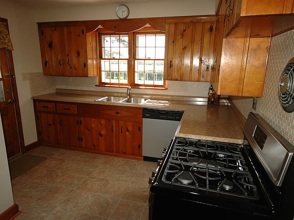 2nd image of 195 Robbinsville Edinburg Rd