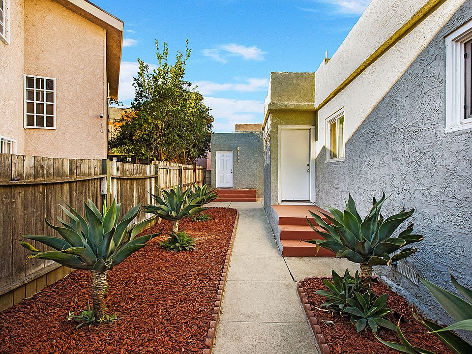 1941 is the Middle Building. Past the front house, in front of the back units.
