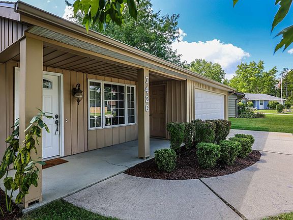 3rd image of 7426 Charlesbury Ct
