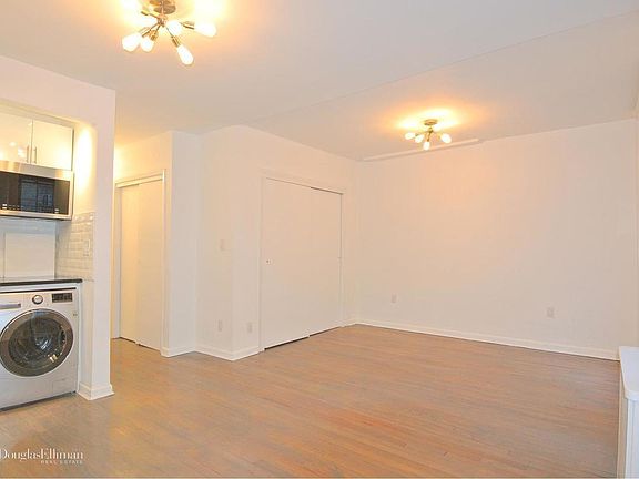 2nd image of 230 E 58th St APT 3B