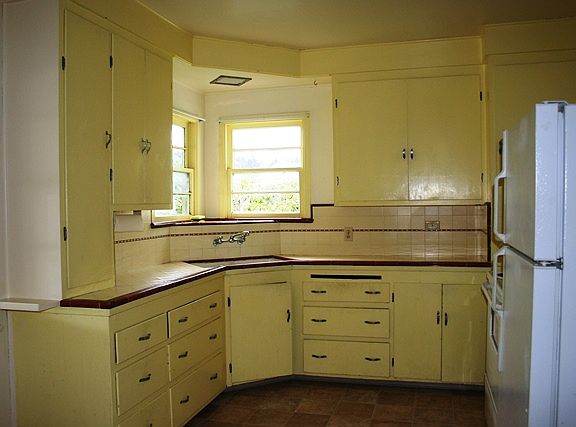 IMG_0032 Kitchen_12202013