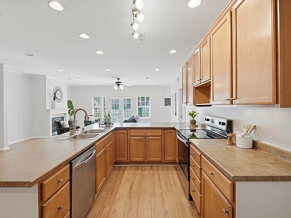 3rd image of 9583 Ilene Ct