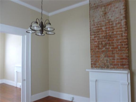 4th image of 939 Bartholomew St