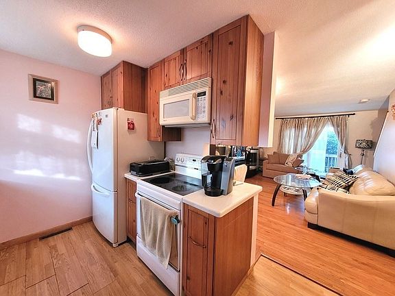 2nd image of 55 Empire St Unit 47