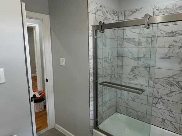 17035 Grand Central Pkwy #1A, Jamaica, NY 11432