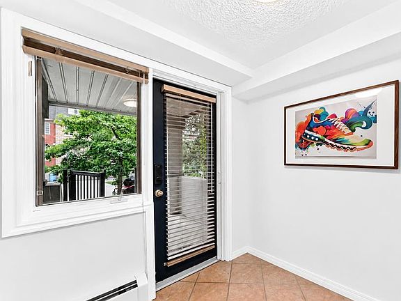 3rd image of 2422 W Erlton St SW #102