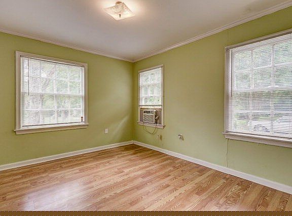 4th image of 149 Roseland Dr