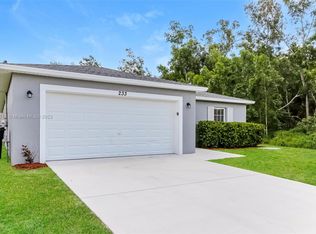 233 SW Bedford Rd, Port Saint Lucie, FL 34953