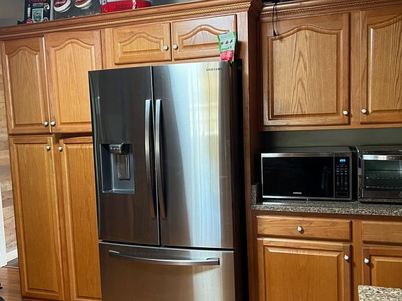 3rd image of 1012 Bexton Rd