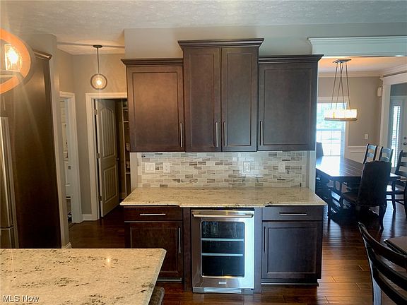 5th image of 8008 Dovegate Cir