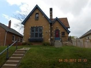 3013 S 46th St, Milwaukee, WI 53219