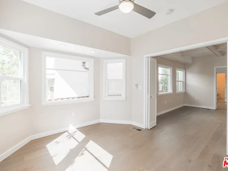 31 Breeze Ave #A — Photo 13